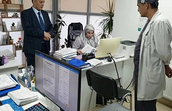 Абдурахман Махмудов с рабочим визитом посетил Республиканский онкологический центр в Махачкале