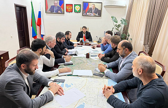 В Каспийске ускорят процесс по восстановлению дома, поврежденного дроном