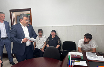 Министр труда и социального развития РД встретился с участниками СВО и членами их семей