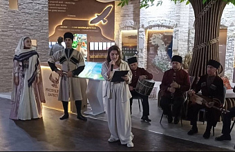 Викторину о Дагестане провели в Национальном центре «Россия» в рамках открытия регионального стенда