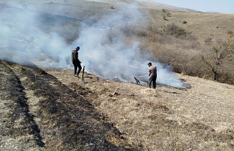 В Дагестане зафиксировано несколько пожаров вблизи лесных массивов