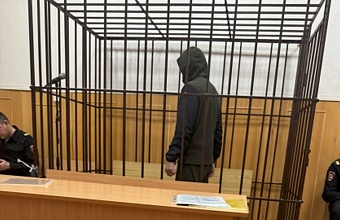 Мужчина в Хасавюрте незаконно удерживал знакомую, и она выпрыгнула из окна