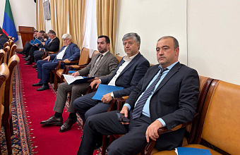 Сеидахмед Мамадов принял участие в заседании оперштаба РД