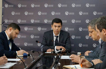 В Минстрое Дагестана обсудили ход строительства социальных объектов в рамках нацпроектов