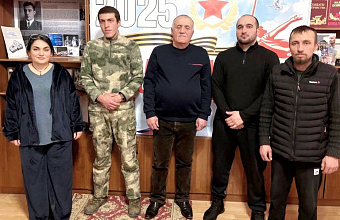 Урок мужества «Герои нашего времени» прошел в Гунибской библиотеке