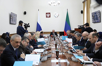 Свыше 13 тыс. дагестанцев повысили уровень жизни благодаря соцконтракту