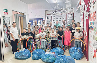 Пришкольные лагеря Дахадаевского района получили новые спортивные принадлежности