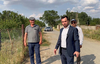 Глава Южно-Сухокумска Сеидахмед Мамадов провел мониторинг улицы Нефтяников