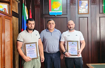 Глава Магарамкентского района встретился с участниками СВО