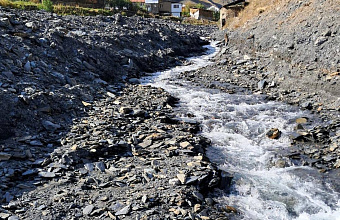 В высокогорье Дагестана на год раньше исполнен контракт берегозащиты в русле реки Чережны