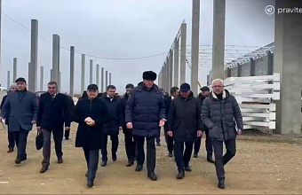 Абдулмуслим Абдулмуслимов посетил стройплощадку склада «Озон»