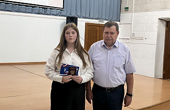 В молодежном центре Кизляра проходит праздничный концерт ко Дню Конституции РД