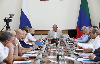 Готовность объектов ЖКХ к осенне-зимнему периоду обсудят в Правительстве Дагестана