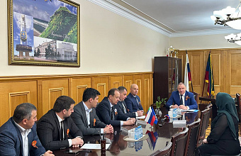 В Дагестане ведет работу мобильная приемная Президента РФ под руководством Андрея Шабалина