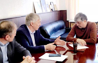 Депутат Госдумы РФ Хизри Абакаров с рабочей поездкой посетил Гунибский район