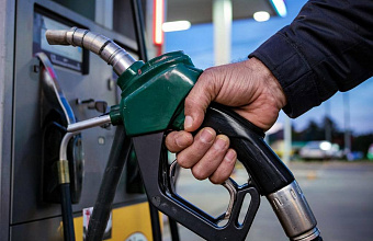 За год на юге России потратили на АЗС на 26% больше, средний чек вырос на 126 рублей