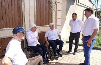 Джамбулат Салавов встретился с паралимпийцем Мусой Таймазовым