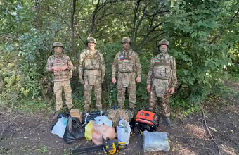 Мэр Кизляра получил благодарность от морпехов за гумпомощь