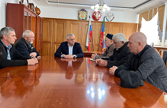 Глава Гергебильского района провел личный прием граждан