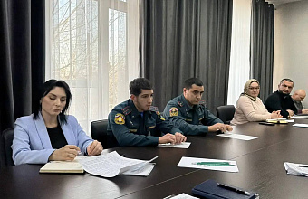Итоговое заседание антитеррористической комиссии провели в мэрии Южно-Сухокумска