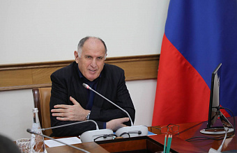 Две дагестанские обувные компании получили право на знак «Бренд Дагестана»