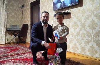 Муслим Телякавов исполнил новогоднюю мечту Магомеда из Сергокалинского района