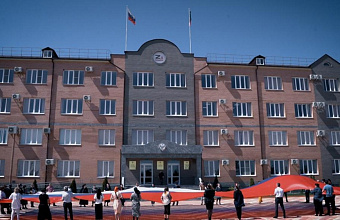 Глава Хасавюртовского района поздравил земляков с Днем Государственного флага РФ