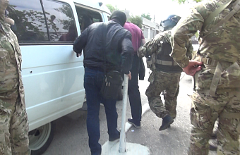 В Дагестане мошенники обманули местного жителя и завладели его квартирой и тремя автомобилями