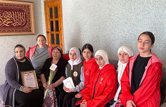 В Гунибском районе тружениц тыла и вдов участников СВО поздравили с Международным женским днем