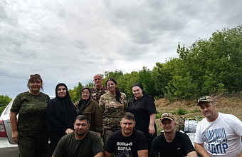 Мать погибшего героя Кумсият Нурбагомаева оказывает помощь бойцам СВО