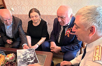 Сотрудники УФСИН по Дагестану навестили дочь участника войны Эдуарда Эльдарова