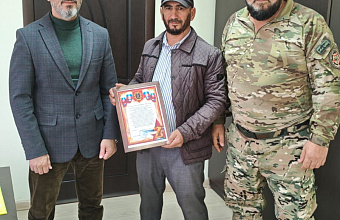 Работник РЭС Курахского района удостоен благодарности за помощь военнослужащим в зоне СВО