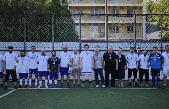 Врачи и пациенты сыграли в футбол в Махачкале в поддержку донорства органов