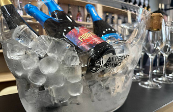 Дагестан на ПМЭФ-2025 представил винодельческую продукцию