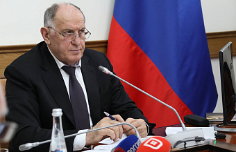 Премьер-министр Дагестана высказался о платных услугах по заключению соцконтракта «под ключ»