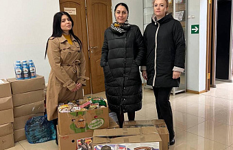 В Кизляре готовят к отправке десятки тонн гуманитарной помощи бойцам СВО