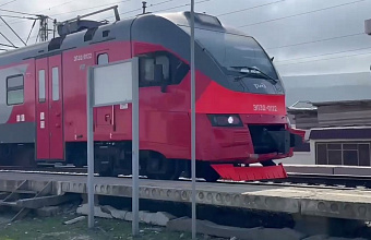 В Махачкале вблизи железнодорожных остановок демонстрировали торговые ларьки и будки