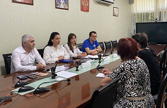 Тематический прием граждан к Дню молодежи прошел в Махачкале