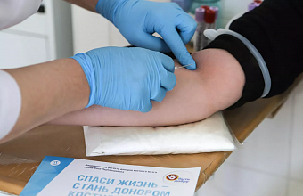 Доноры смогут получить нагрудный знак "Доброволец России"