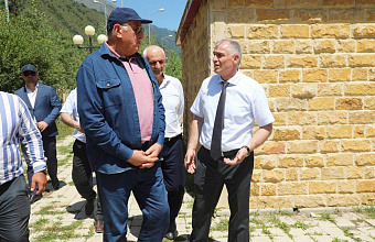 В живописном месте в селе Тлярата завершат благоустройство парковой зоны