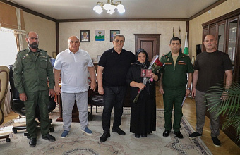 В Дербентском районе были вручены ордена Мужества семьям погибших в зоне СВО