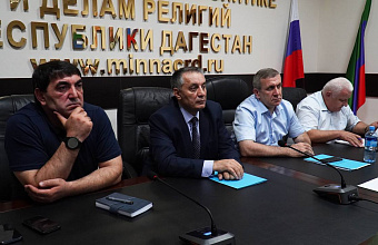 Абдурахман Махмудов провел встречу с родственниками пропавших без вести военнослужащих