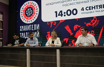 Более 200 мастеров России и стран СНГ представят свои изделия на Международном фестивале НХП в Дербенте