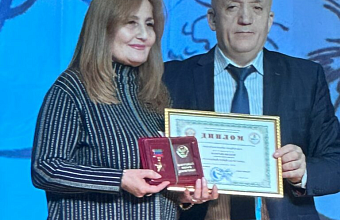 Участнику СВО Алибеку Койлубаеву вручили медаль «Народный герой Дагестана»