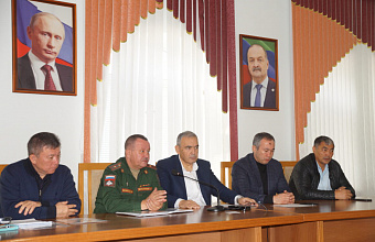 Глава Минсельхозпрода РД провел совещание по призыву граждан в Армию в Ногайском районе