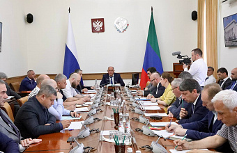 Абдулмуслим Абдулмуслимов открыл заседание Правительственной комиссии РД по защите информации