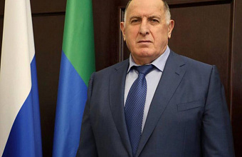 Абдулмуслим Абдулмуслимов поздравил дагестанцев с Праздником Весны и Труда