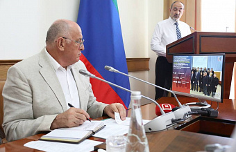 Премьер-министр Дагестана недоволен темпами строительных работ новой школы в Каспийске