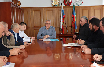 В Гергебильском районе обсудили социально-экономическое развитие и обеспечение безопасности муниципалитета
