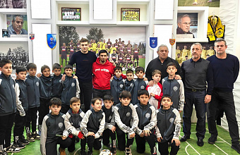 В Музее спорта Дагестана прошла встреча с именитыми дагестанскими футболистами